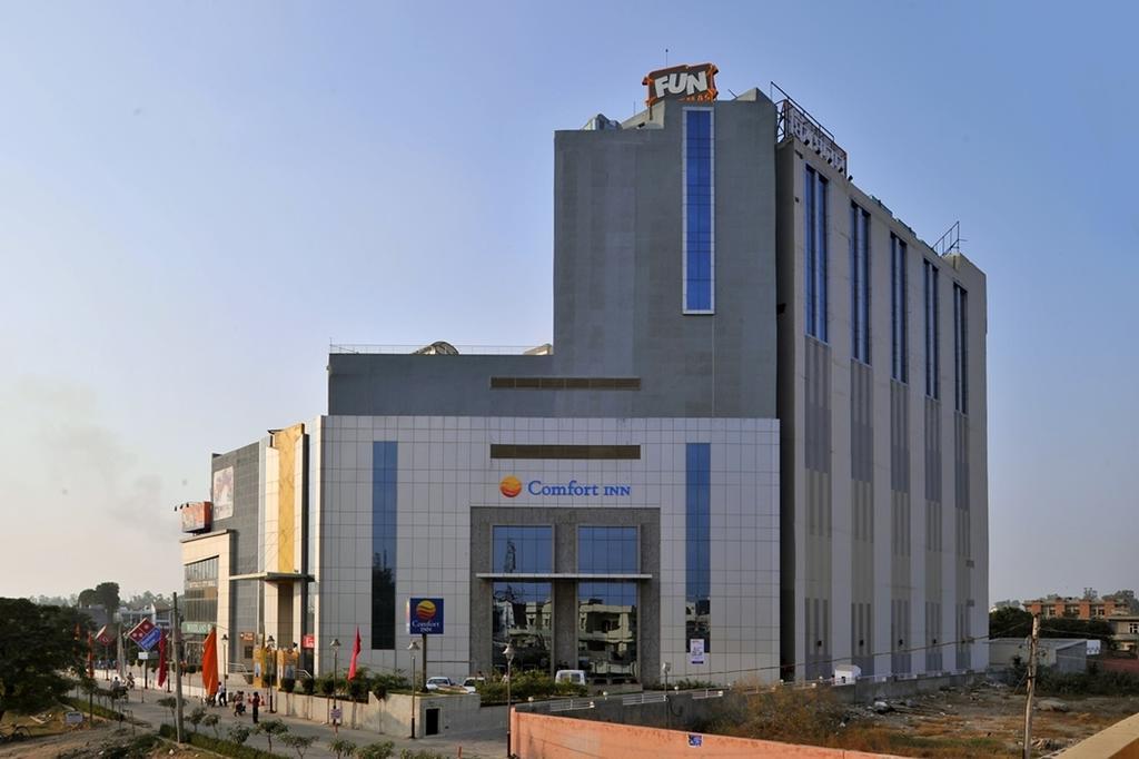 Comfort Inn Tulip Heights Bathinda Eksteriør billede