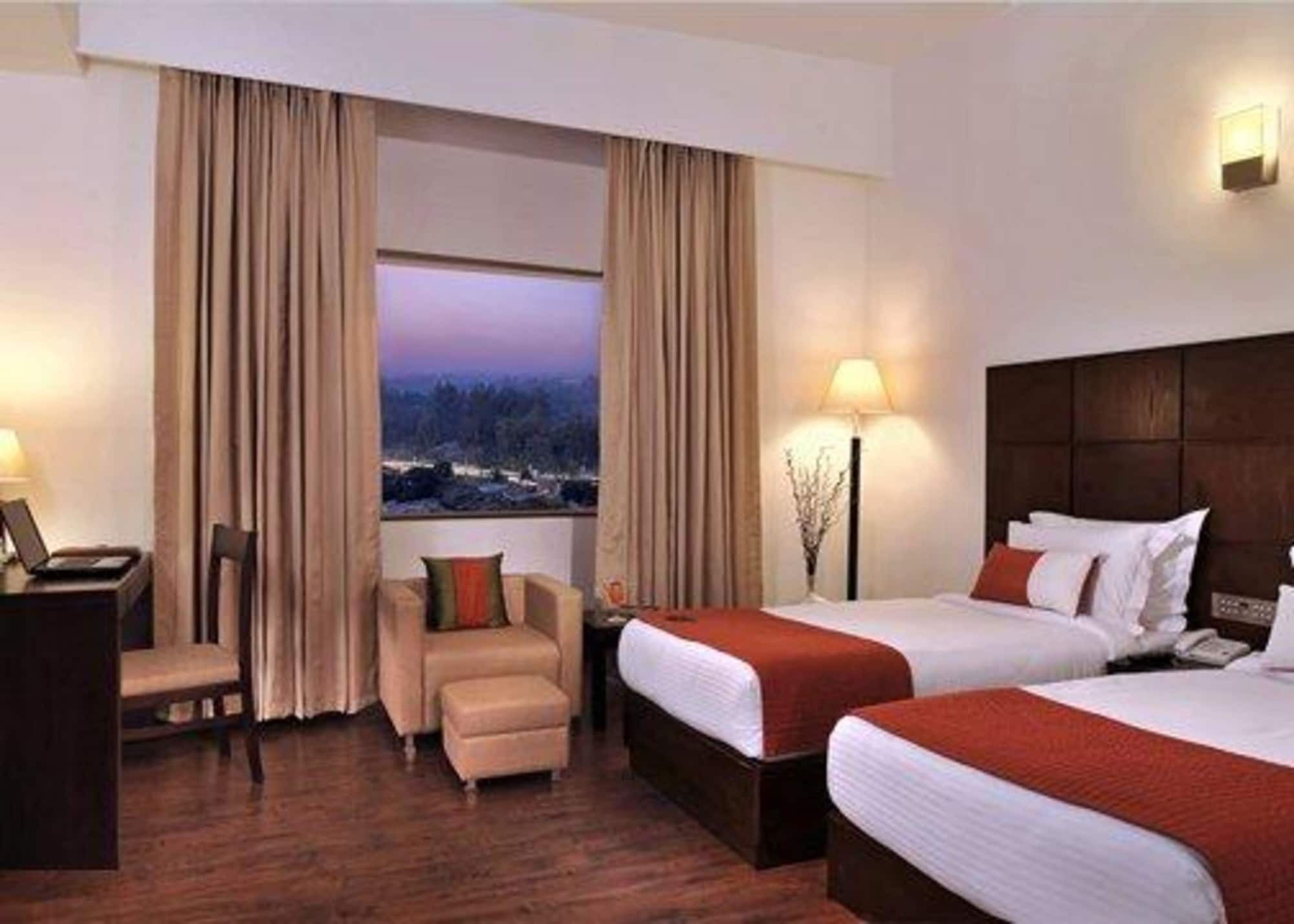 Comfort Inn Tulip Heights Bathinda Værelse billede